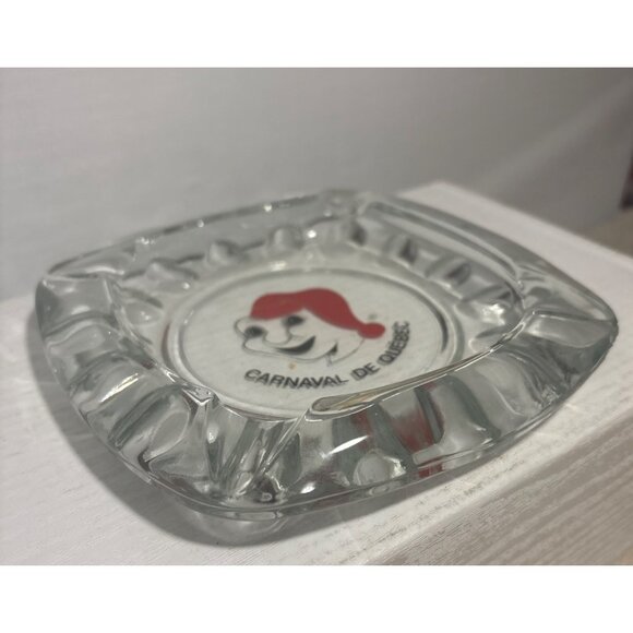 Carnival De Quebec Ashtray Glass With Red Bonhomme Design Vintage 4.5" - Picture 4 of 8